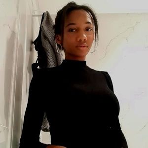 Meet your Posher, Eva